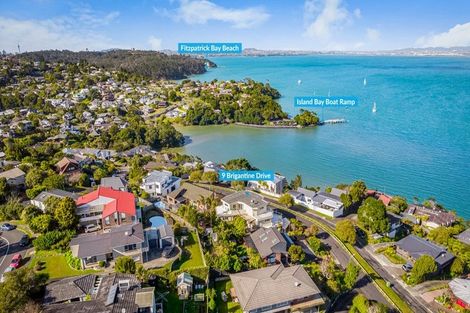 Photo of property in 9 Brigantine Drive, Beach Haven, Auckland, 0626