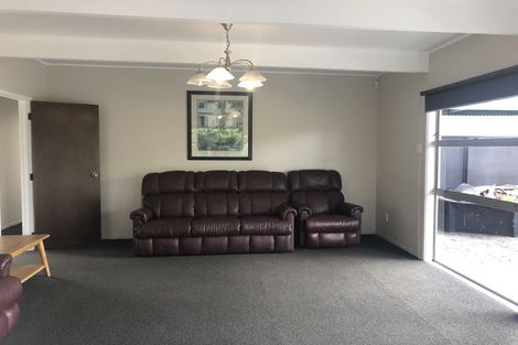 Photo of property in 59 Mcfadzean Drive, Blockhouse Bay, Auckland, 0600