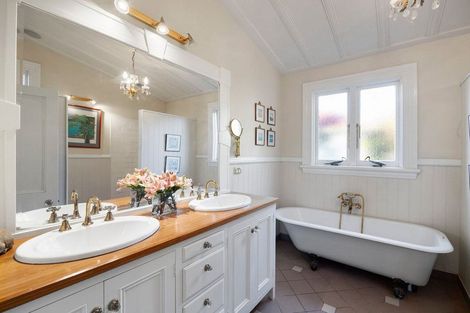 Photo of property in 2 Thornton Road, Cambridge, 3434