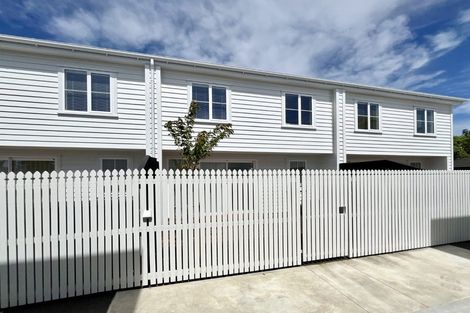 Photo of property in 2/23 Woodville Street, Edgeware, Christchurch, 8013