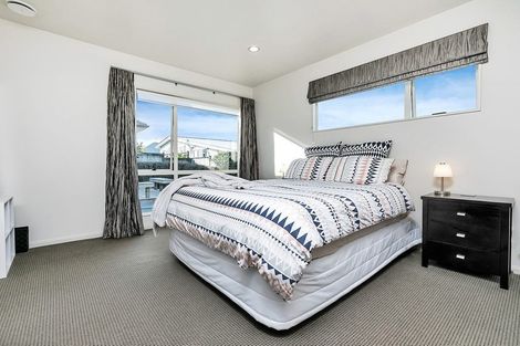 Photo of property in 3/57 Gladstone Road, Northcote, Auckland, 0627