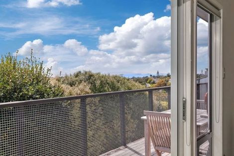 Photo of property in 2/13 Kiri Place, Mairangi Bay, Auckland, 0630