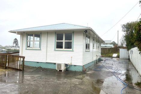 Photo of property in 83 Christmas Road, Manurewa, Auckland, 2102
