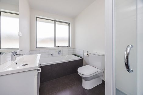 Photo of property in 15 Millbrae Place, Pokeno, 2402