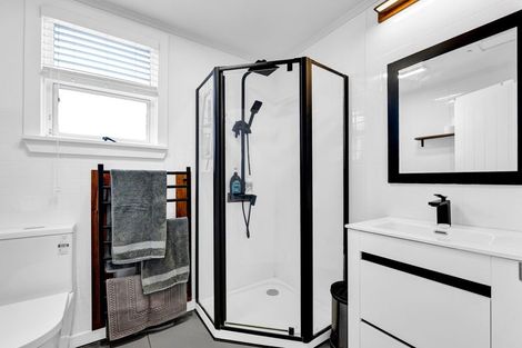 Photo of property in 32 Collins Street, Hawera, 4610