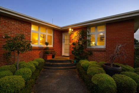 Photo of property in 16 Aberdeen Avenue, Takaro, Palmerston North, 4412