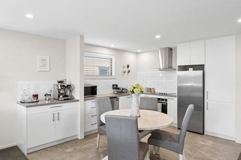 Photo of property in 9 Mount Creighton Crescent, Wanaka, 9305