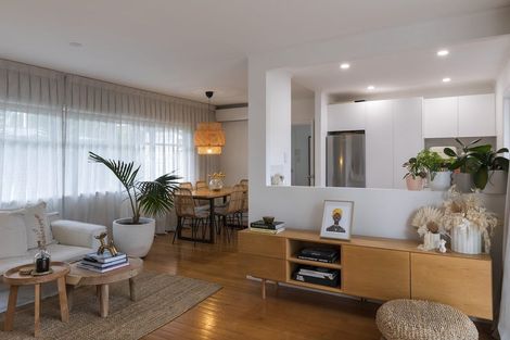 Photo of property in 42b Sherwood Avenue, Te Atatu South, Auckland, 0610