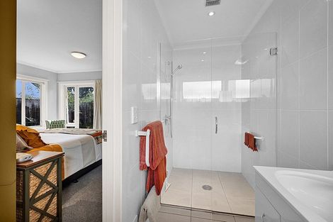 Photo of property in 29d Baring Terrace, Strandon, New Plymouth, 4312