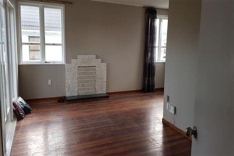 Photo of property in 28 Whitley Crescent, Otara, Auckland, 2023