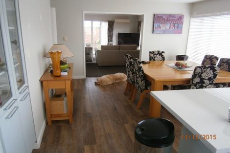 Photo of property in 2/2 Brookford Place, Westmorland, Christchurch, 8025