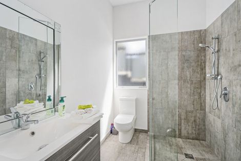 Photo of property in 112 Centennial Drive, Whitianga, 3510