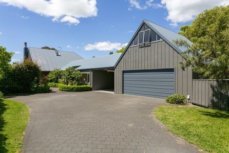Photo of property in 34 Matuku Street, Two Mile Bay, Taupo, 3330