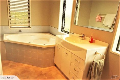 Photo of property in 38 Eclipse Rise, Flagstaff, Hamilton, 3210