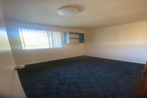 Photo of property in 3/125 Carrington Road, Point Chevalier, Auckland, 1025