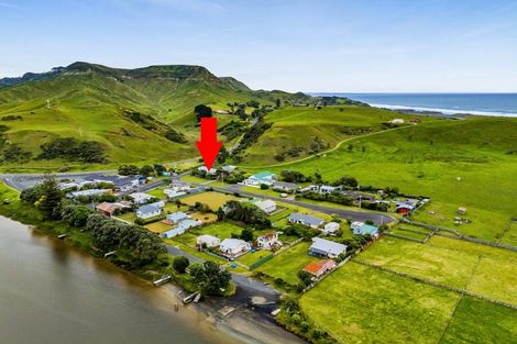 Photo of property in 3 Gribbin Street, Awakino, Mokau, 4376