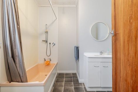 Photo of property in 1074 Tennent Drive, Linton, Palmerston North, 4472