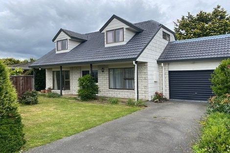 Photo of property in 2/7 Rhyl Place, Bryndwr, Christchurch, 8053