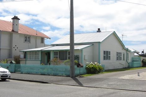 Photo of property in 63 Peel Street, Westport, 7825