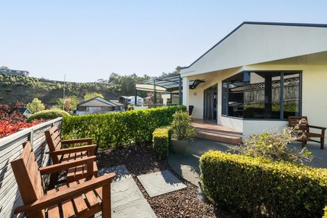 Photo of property in 11a Cumberland Rise, Taradale, Napier, 4112