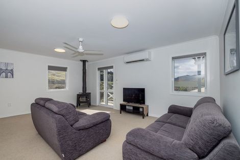 Photo of property in 15 Aronui Road, Bridge Hill, Alexandra, 9320