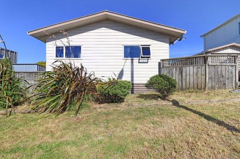 Photo of property in 275 Dowse Drive, Maungaraki, Lower Hutt, 5010