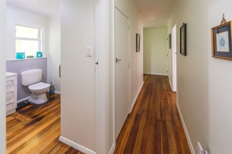 Photo of property in 16 Mount View Road, Bastia Hill, Whanganui, 4500