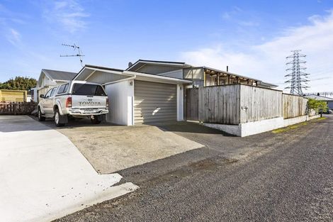 Photo of property in 18 Saxton Road, Upper Vogeltown, New Plymouth, 4310