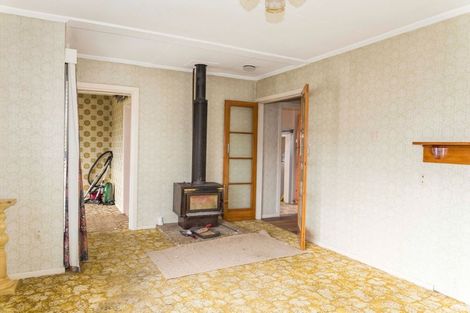 Photo of property in 3 Hospital Street, Dannevirke, 4930