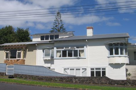 Photo of property in 1 Empire Road, Devonport, Auckland, 0624