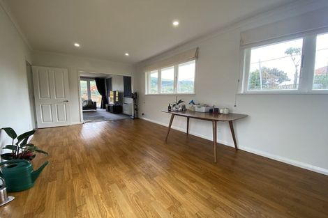 Photo of property in 16 Duncan Street, Tawa, Wellington, 5028
