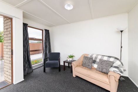 Photo of property in 15a Carthew Street, Feilding, 4702