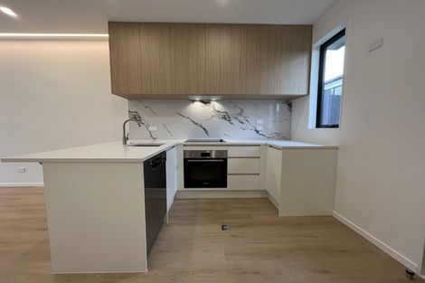 Photo of property in 7/131 Lancaster Road, Beach Haven, Auckland, 0626