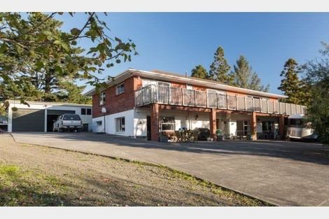 Photo of property in 58 Burns Lane, Kumeu, 0892