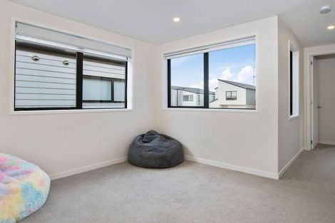 Photo of property in 10 Kea Road, Silverdale, 0932