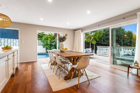 Photo of property in 1a Agathis Avenue, Mairangi Bay, Auckland, 0630