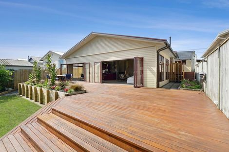 Photo of property in 53 Clemow Road, Fitzroy, New Plymouth, 4312