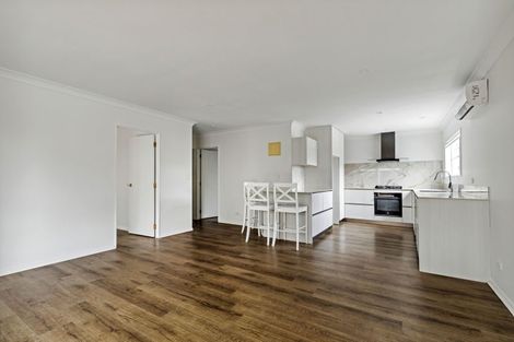 Photo of property in 1/69 Bay Street, Red Beach, 0932