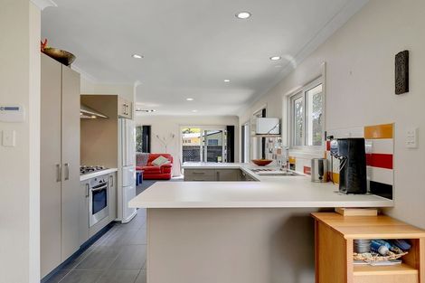 Photo of property in 32 Sea Vista Drive, Pukerua Bay, 5026