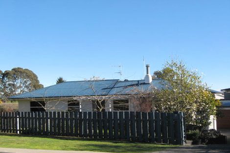 Photo of property in 2 Reynolds Road, Havelock North, 4130