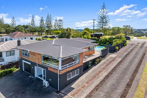 Photo of property in 27 High Road, Glenfield, Auckland, 0629