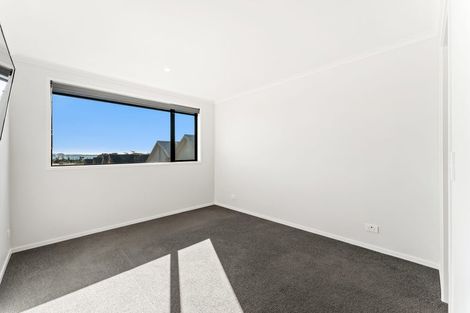 Photo of property in 17 Seafarer Crescent, Stanmore Bay, Whangaparaoa, 0932
