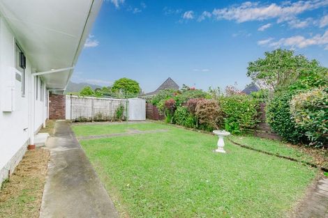 Photo of property in 19a Rewarewa Crescent, Waikanae, 5036