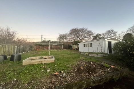 Photo of property in 24 York Avenue, Heretaunga, Upper Hutt, 5018