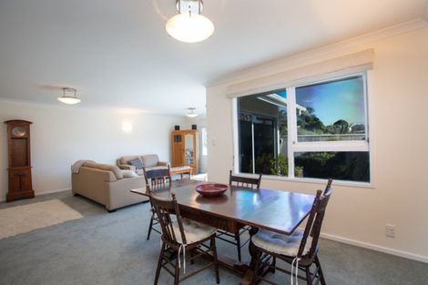 Photo of property in 7 Oak Avenue, Paremata, Porirua, 5024