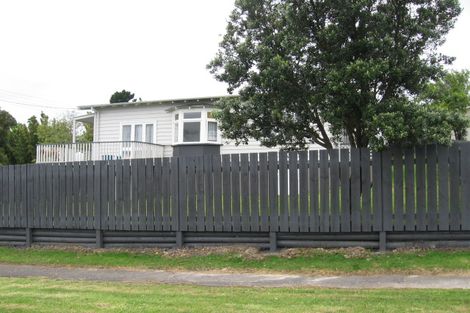 Photo of property in 2/37 Clayburn Road, Glen Eden, Auckland, 0602