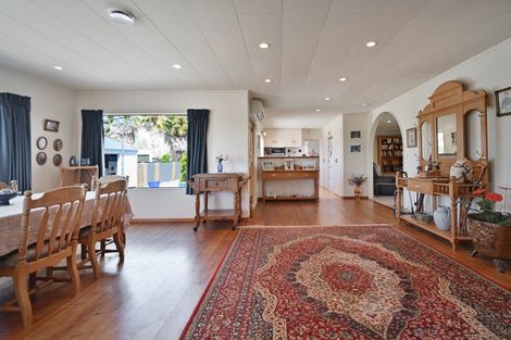 Photo of property in 25 Watson Road, Karamu, Hastings, 4172