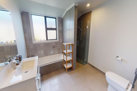 Photo of property in 8 Silicon Way, Fitzherbert, Palmerston North, 4410