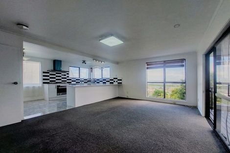 Photo of property in 36 Ellesmere Crescent, Pakuranga Heights, Auckland, 2010