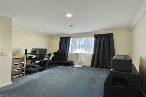 Photo of property in 17 Phar Lap Grove, Trentham, Upper Hutt, 5018